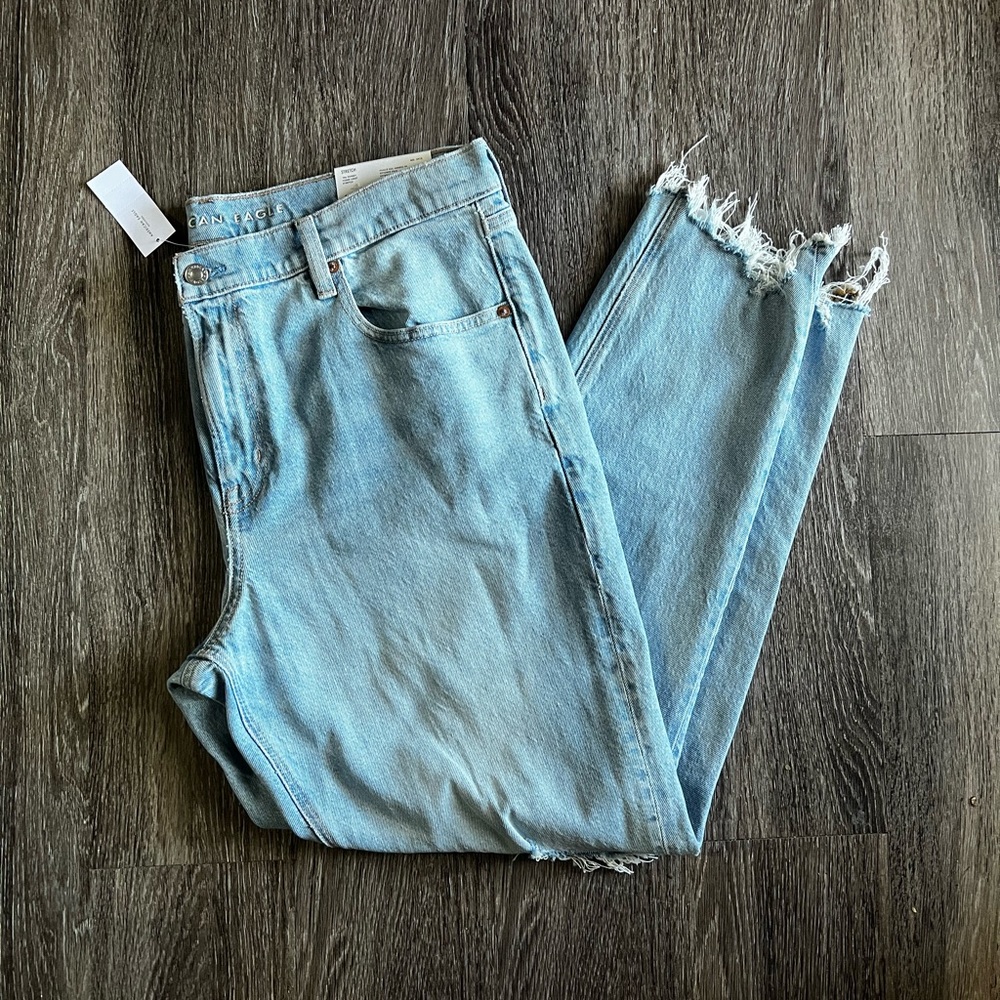 AE 90s Skinny Distressed Lightwash Denim Jeans. Size 18 but fits like 16